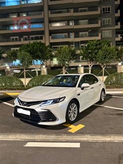 تۆیۆتا کامری